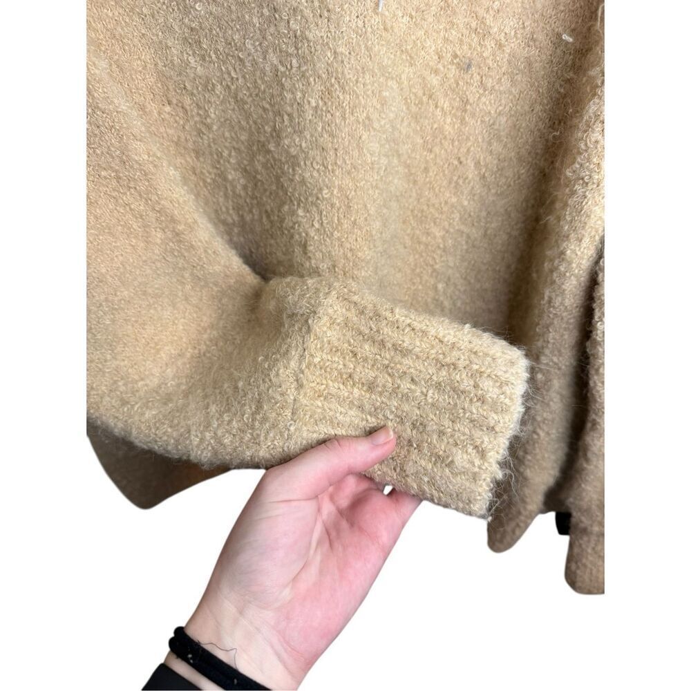 Aerie Teddy Boucle Tan V Neck Oversized Sweater Size Small NWOT - Picture 4 of 5